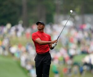 Tiger Woods opens PGA Championship in 1-over 72