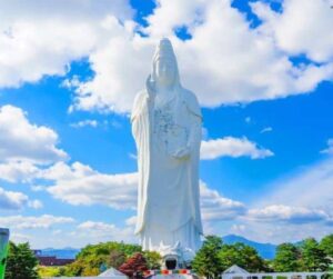 Famous And Tallest Statues Around The world