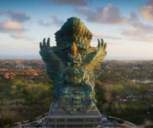 Famous And Tallest Statues Around The world