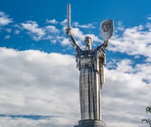 Famous And Tallest Statues Around The world