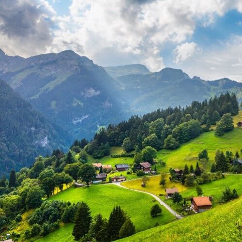 10 Famous Tourist Places In Himachal Pradesh