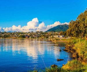 Explore 15 Famous Tourist Places In New Zealand