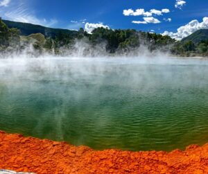 Explore 15 Famous Tourist Places In New Zealand