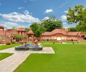 13 Most Famous Tourist Places In Jaipur