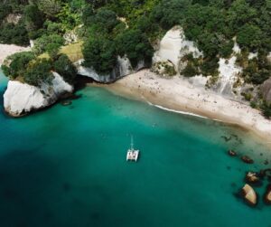 Explore 15 Famous Tourist Places In New Zealand