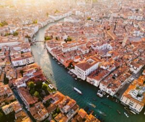 These are The 15 Best Places to Visit in Venice