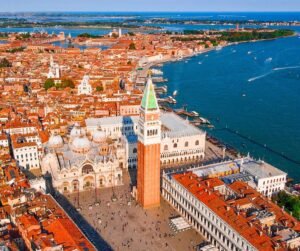 These are The 15 Best Places to Visit in Venice