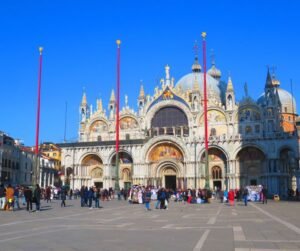 These are The 15 Best Places to Visit in Venice