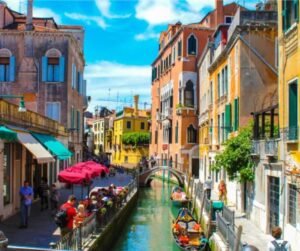 These are The 15 Best Places to Visit in Venice